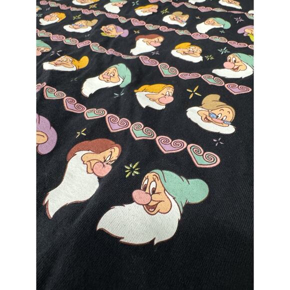 Vintage 90’s RARE Black Large Disney Classics Snow White And The 7 Dwarves AOP - Picture 5 of 6
